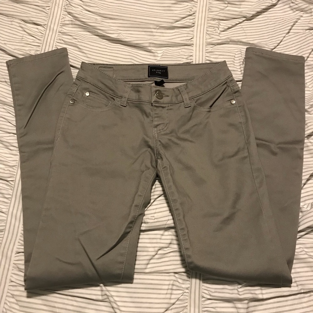NWOT Grey Jeggings